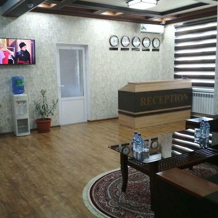 Hostel Farovon Marghilon Екстериор снимка
