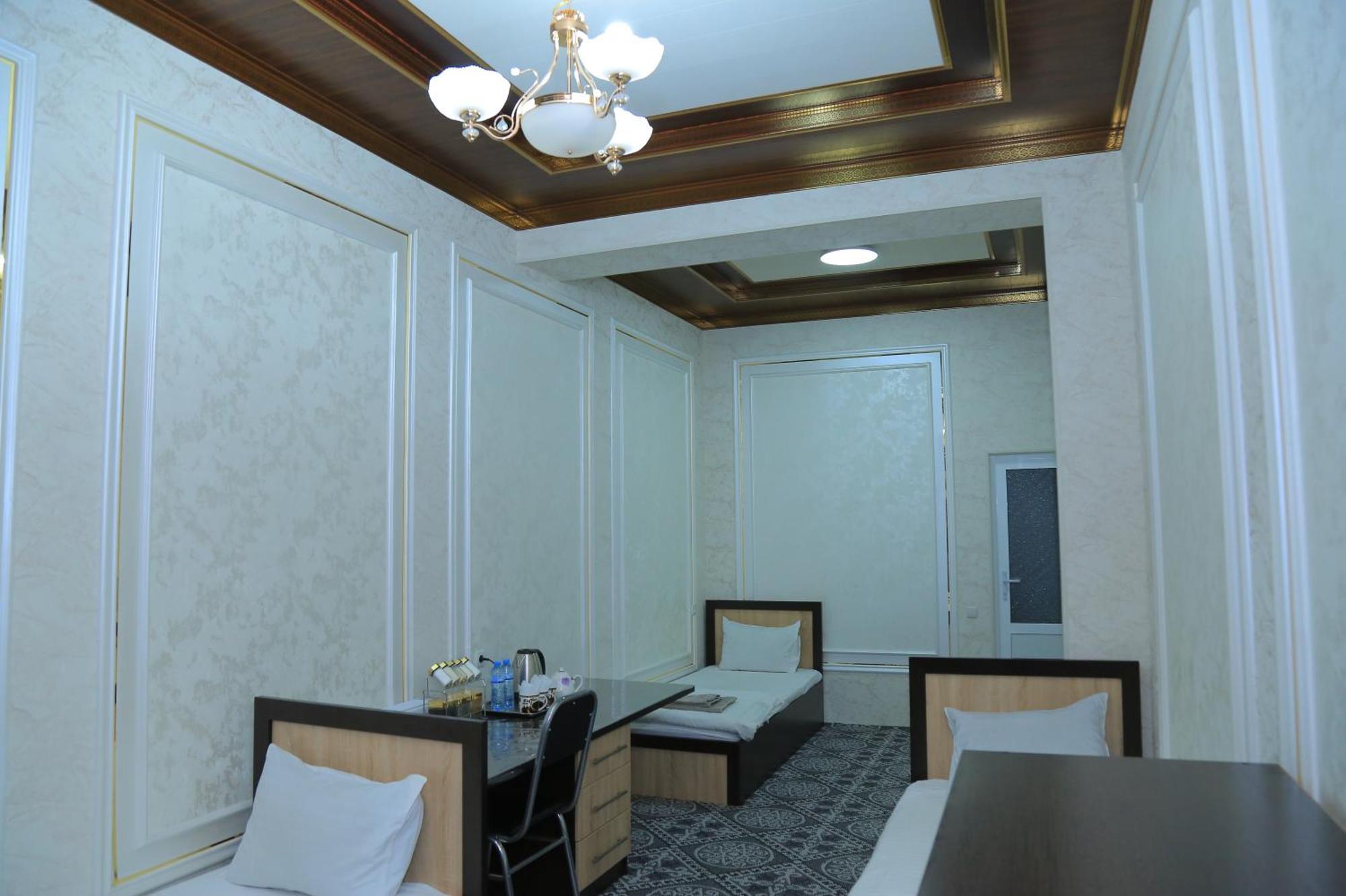 Hostel Farovon Marghilon Екстериор снимка