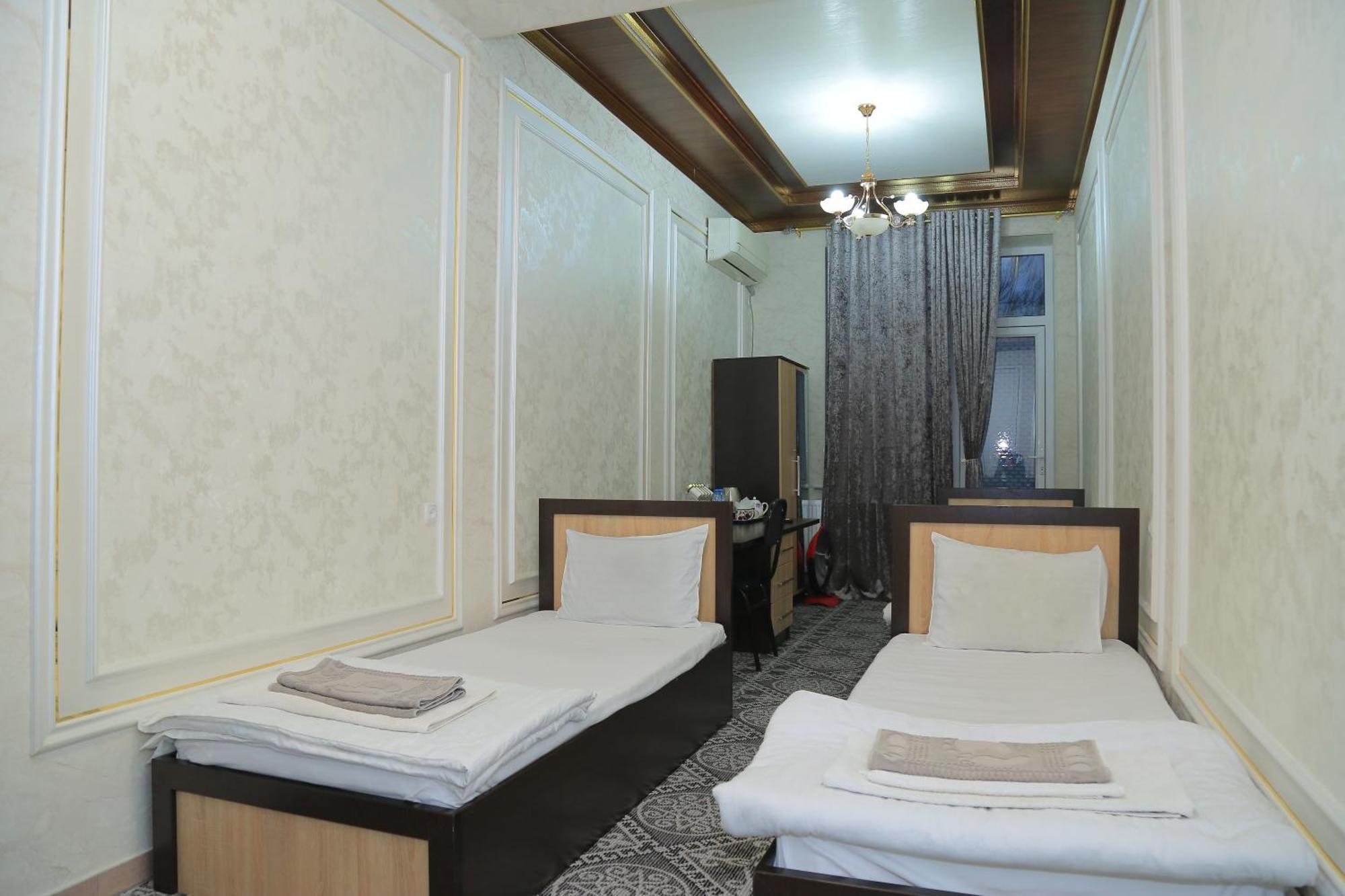 Hostel Farovon Marghilon Екстериор снимка