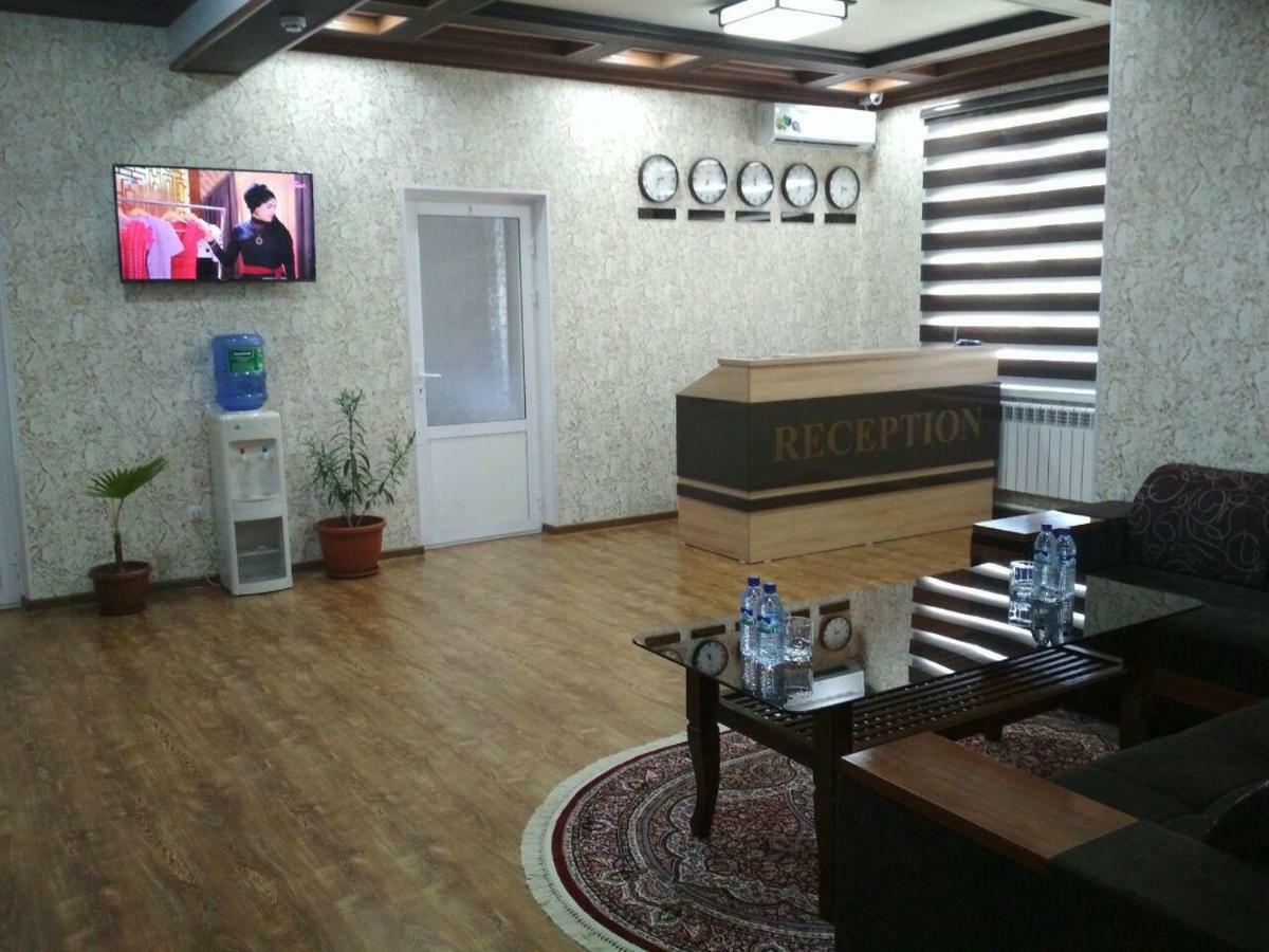 Hostel Farovon Marghilon Екстериор снимка