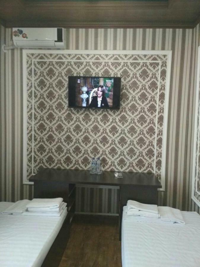 Hostel Farovon Marghilon Екстериор снимка