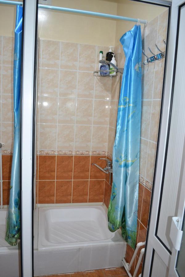 Hostel Farovon Marghilon Екстериор снимка